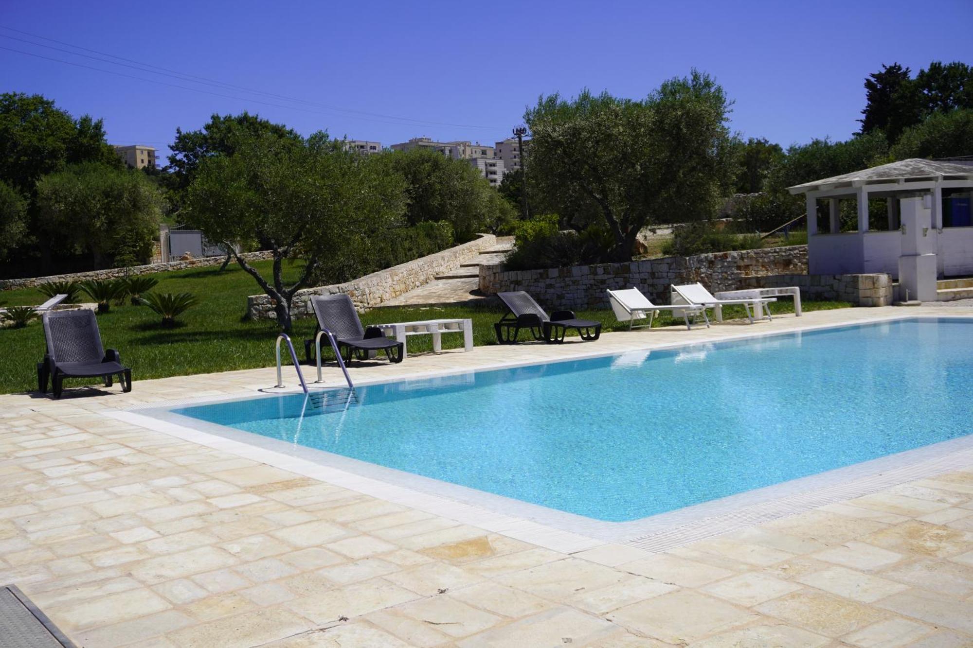 Trullo Amico Villa Cisternino Luaran gambar